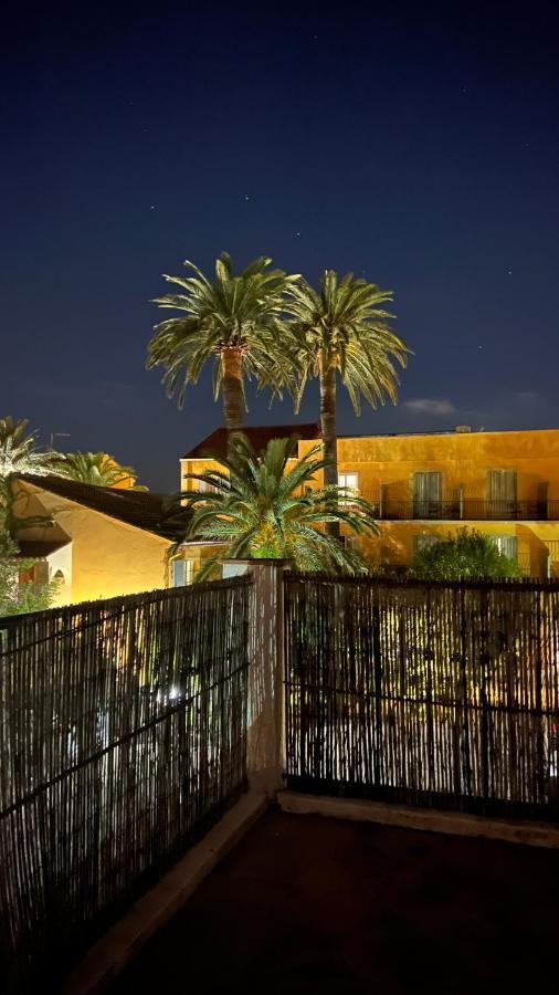 La Bastide Du Port - Hotel De Charme Saint-Tropez Exterior photo